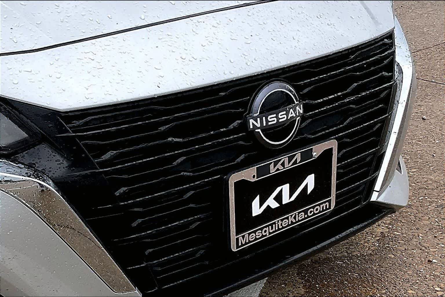 Used 2024 Nissan Altima 2.5 SV FWD image 32