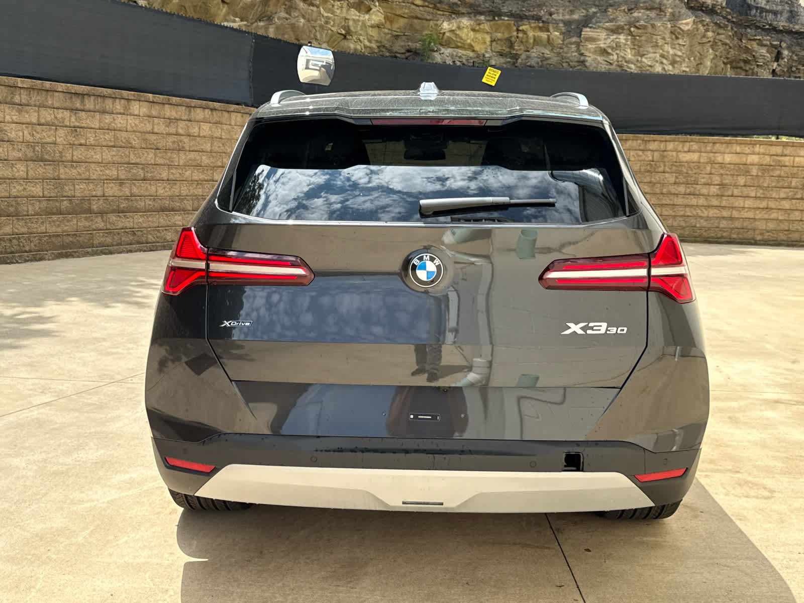 Used 2025 BMW X3 xDrive30i w/ Convenience Package AWD/4WD image 4