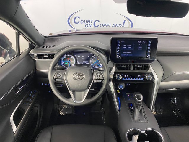 Certified 2022 Toyota Venza XLE image 17