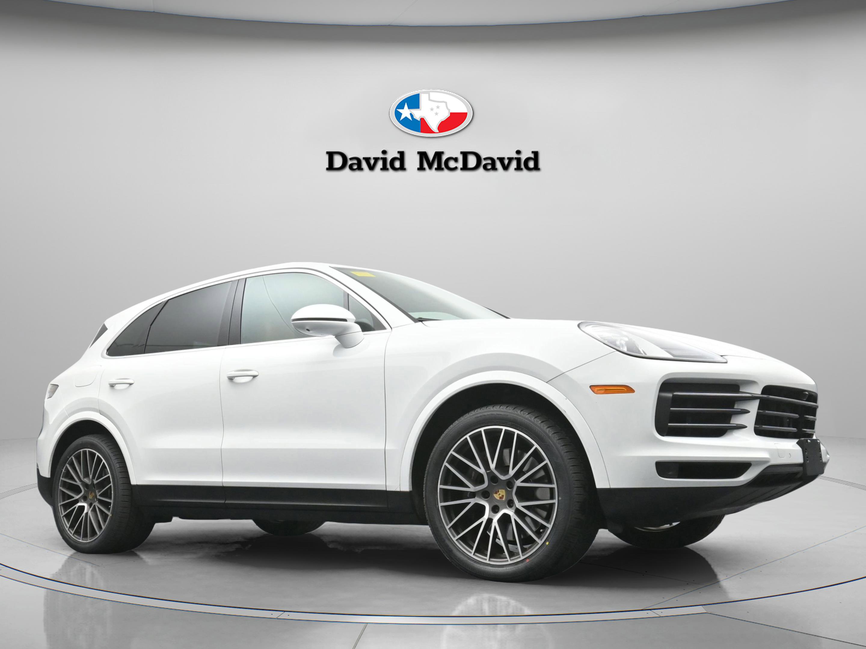 Used 2022 Porsche Cayenne image 25