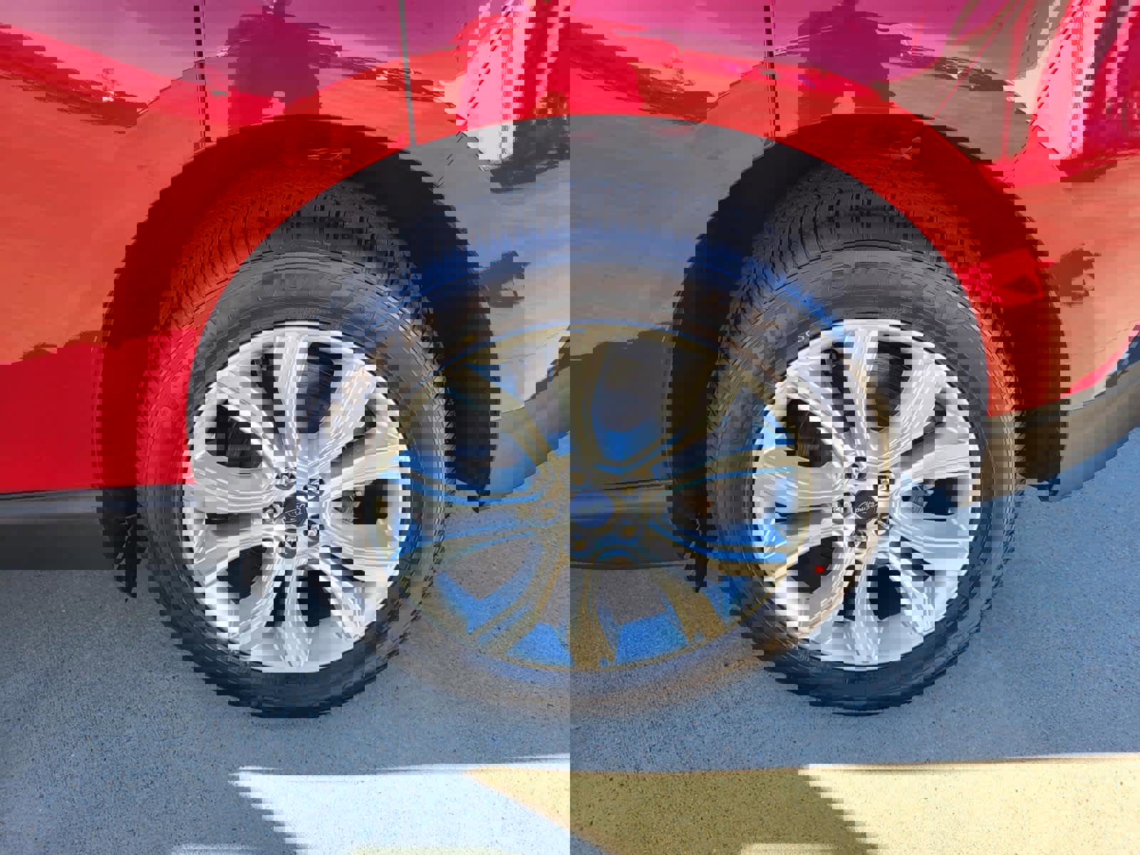 Used 2021 Ford Edge Titanium image 27