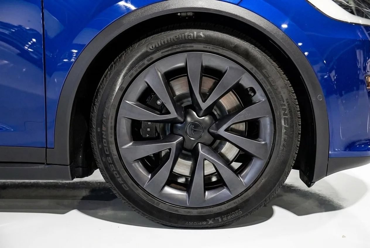 Used 2023 Tesla Model X Plaid AWD/4WD image 11
