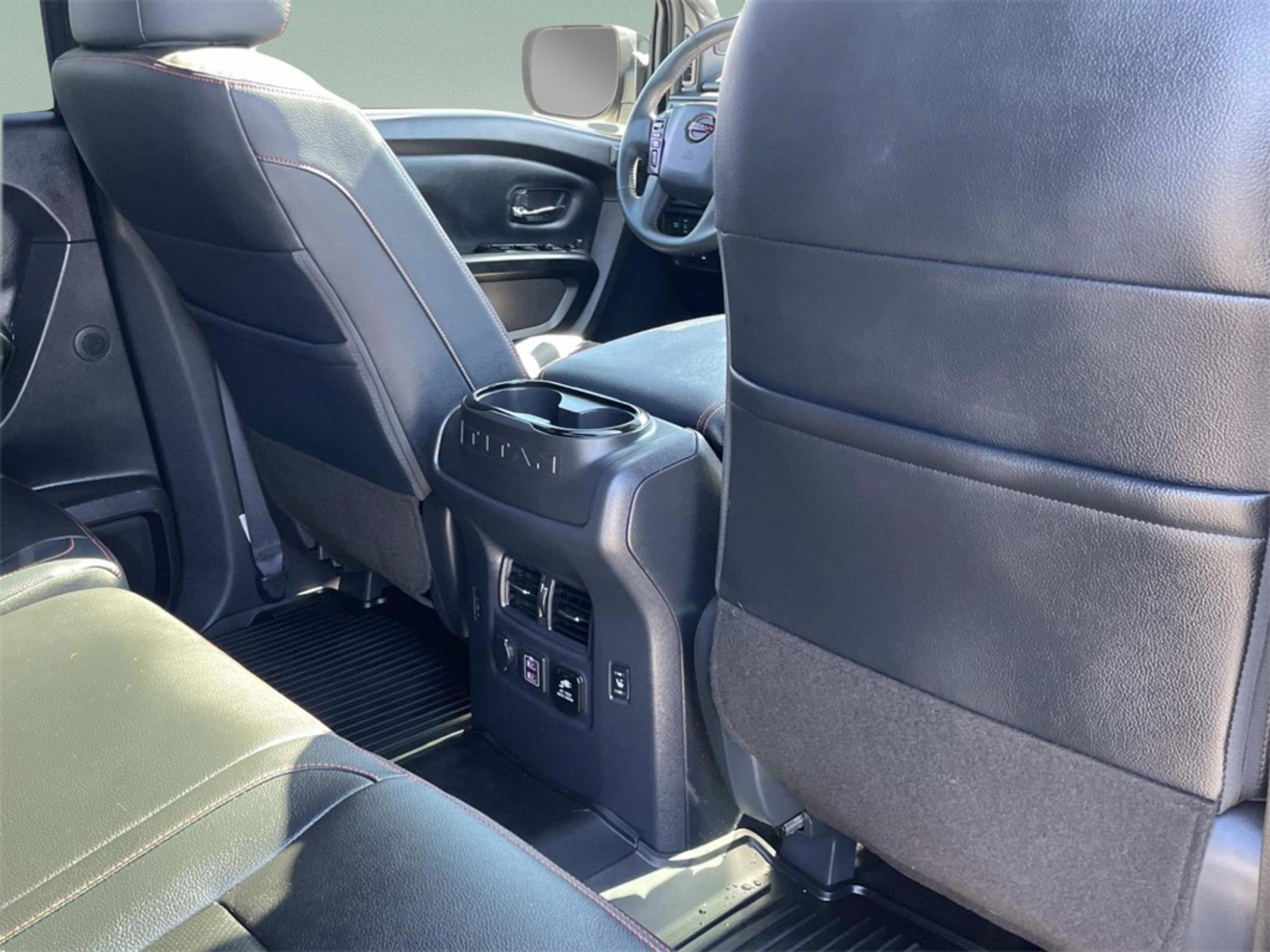 Used 2024 Nissan Titan PRO-4X w/ Pro-4x Convenience Package image 19