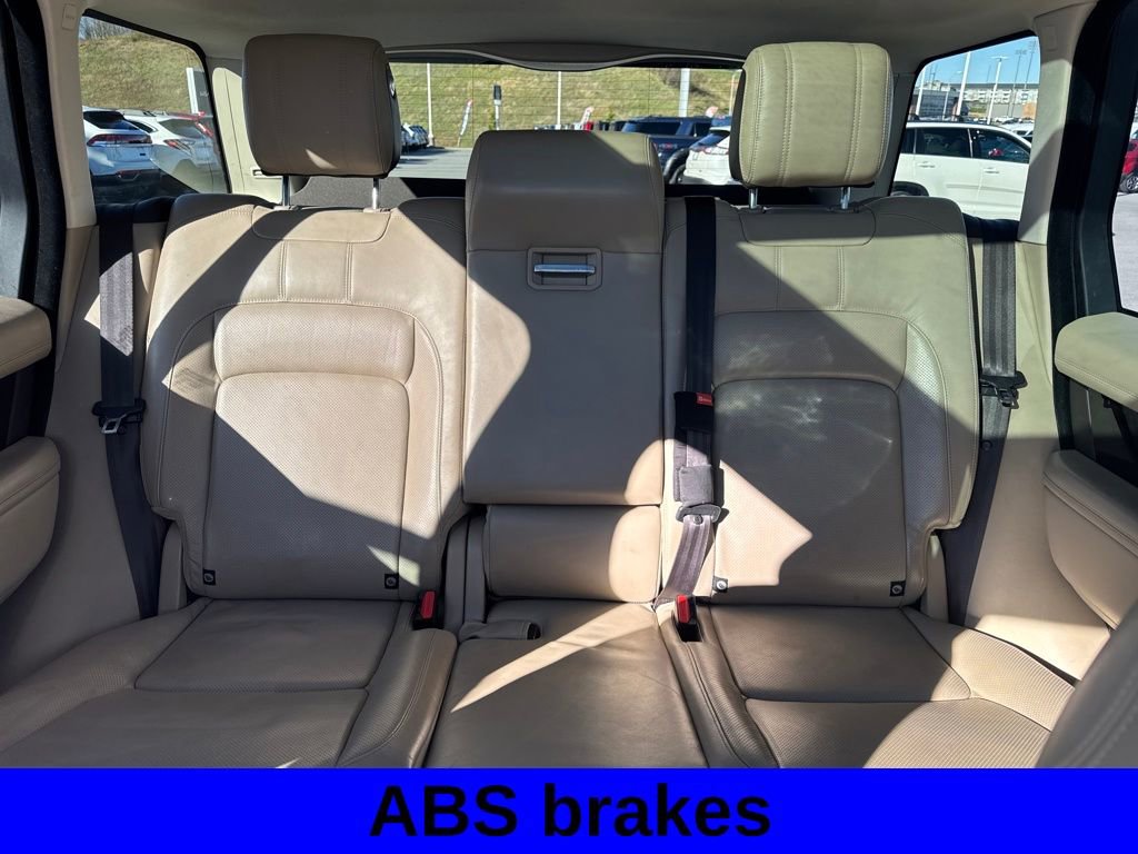 Used 2020 Land Rover Range Rover HSE image 13