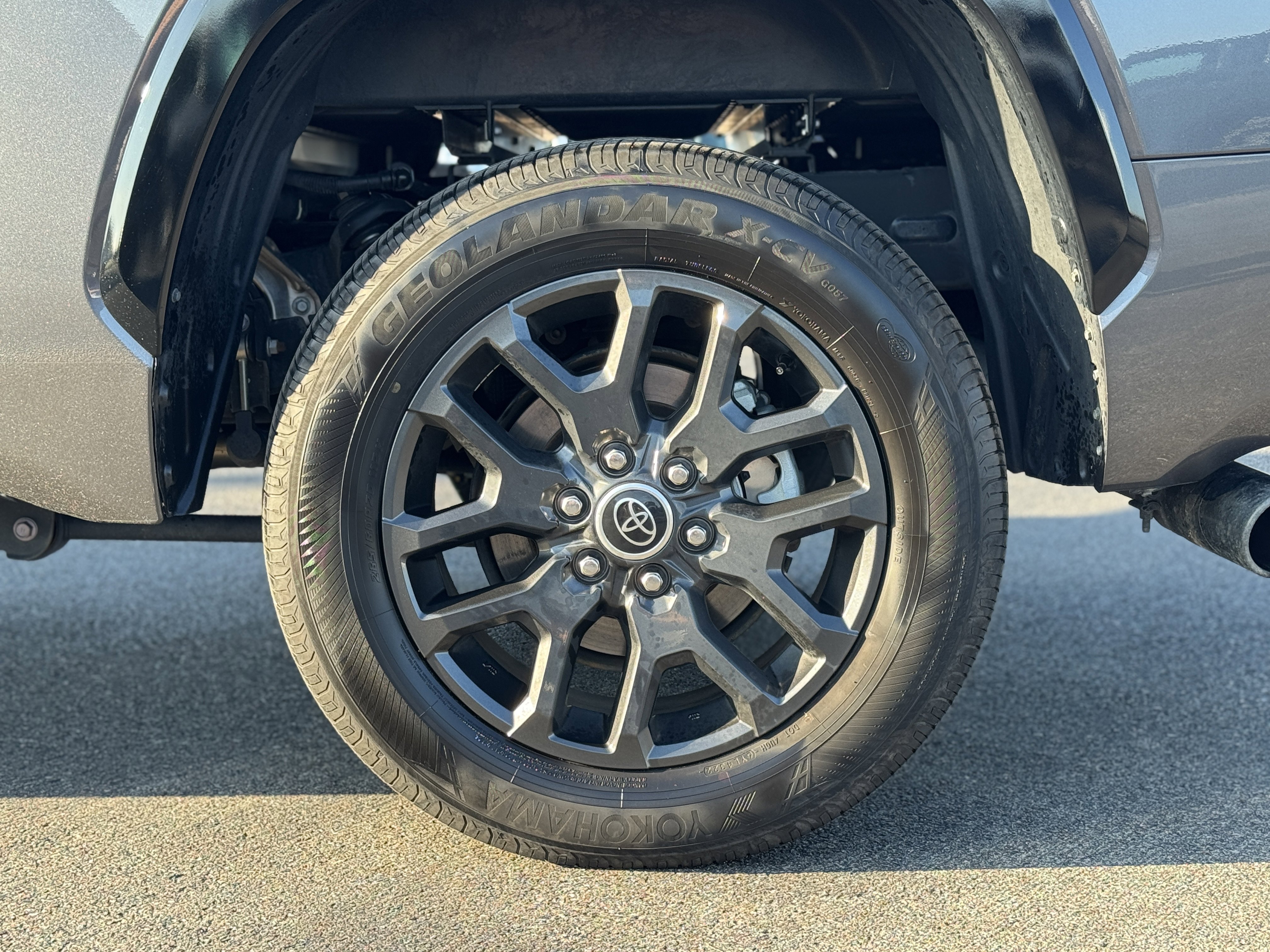 Used 2023 Toyota Tundra Platinum image 8