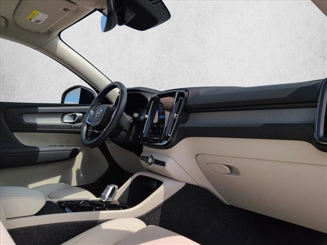 Used 2026 Volvo XC40 B5 Ultra w/ Climate Package AWD/4WD image 24