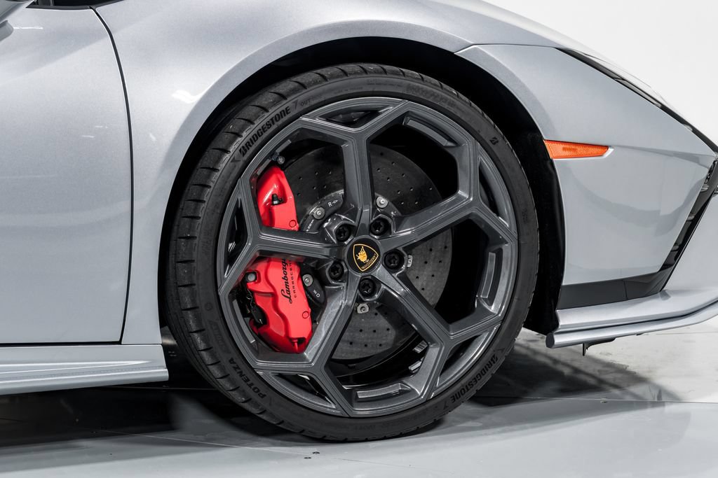 Used 2023 Lamborghini Huracan Tecnica RWD image 46