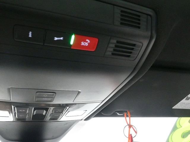 Used 2023 Volkswagen Tiguan SE R-Line AWD/4WD image 32