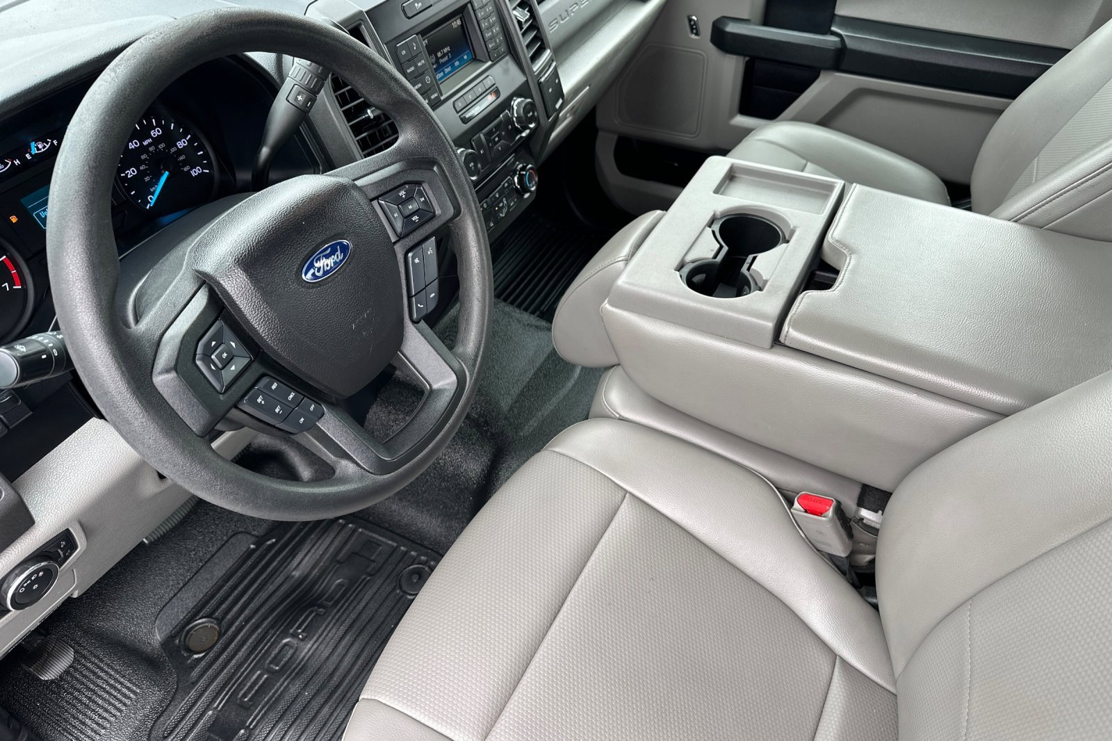 Used 2017 Ford F350 XL w/ Power Equipment Group image 10