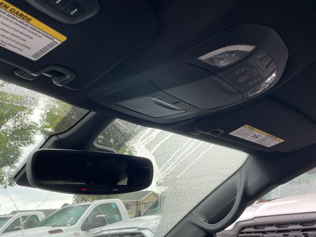 New 2026 Chrysler Pacifica Select FWD image 29