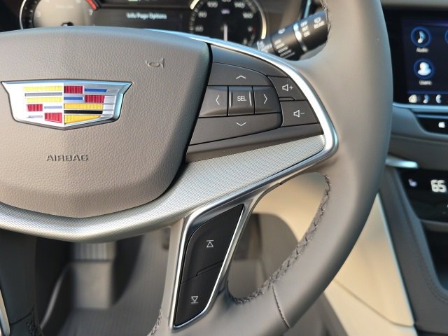 New 2025 Cadillac XT5 Premium Luxury w/ LPO, Floor Liner Package image 23