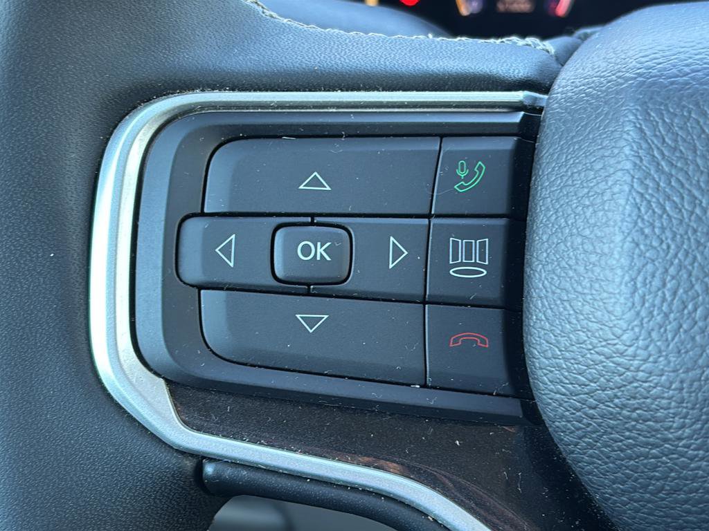 Used 2023 Jeep Wagoneer 4WD w/ Premium Group I image 27