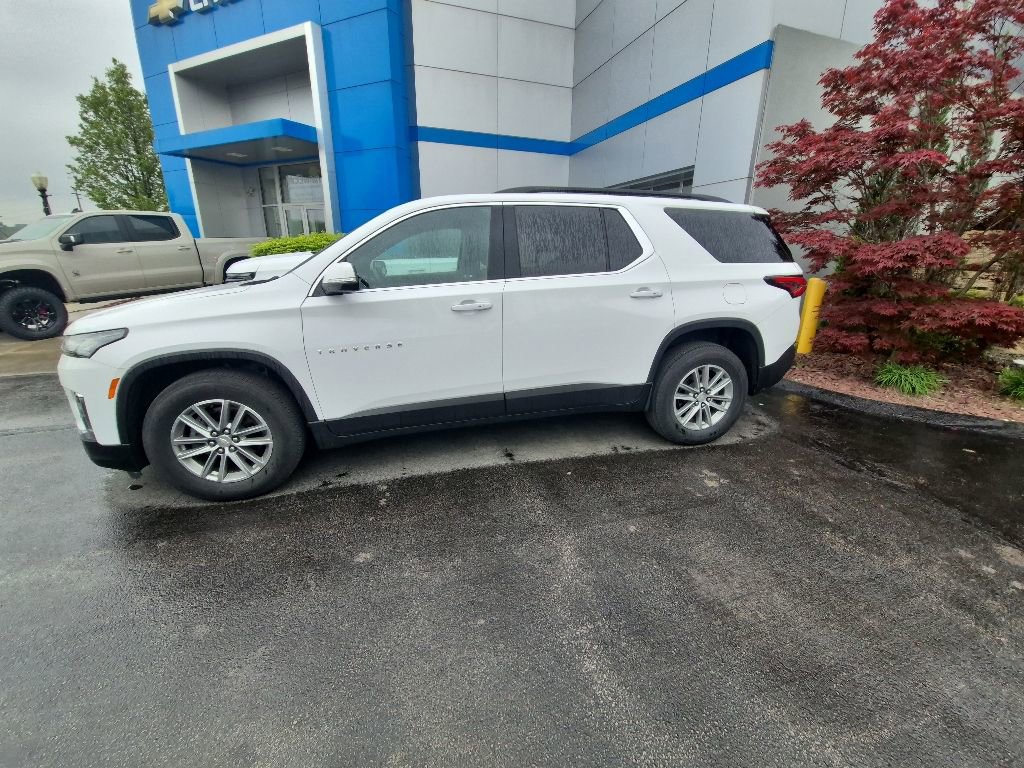 Used 2023 Chevrolet Traverse LT w/ LPO, Floor Liner Package AWD/4WD image 4