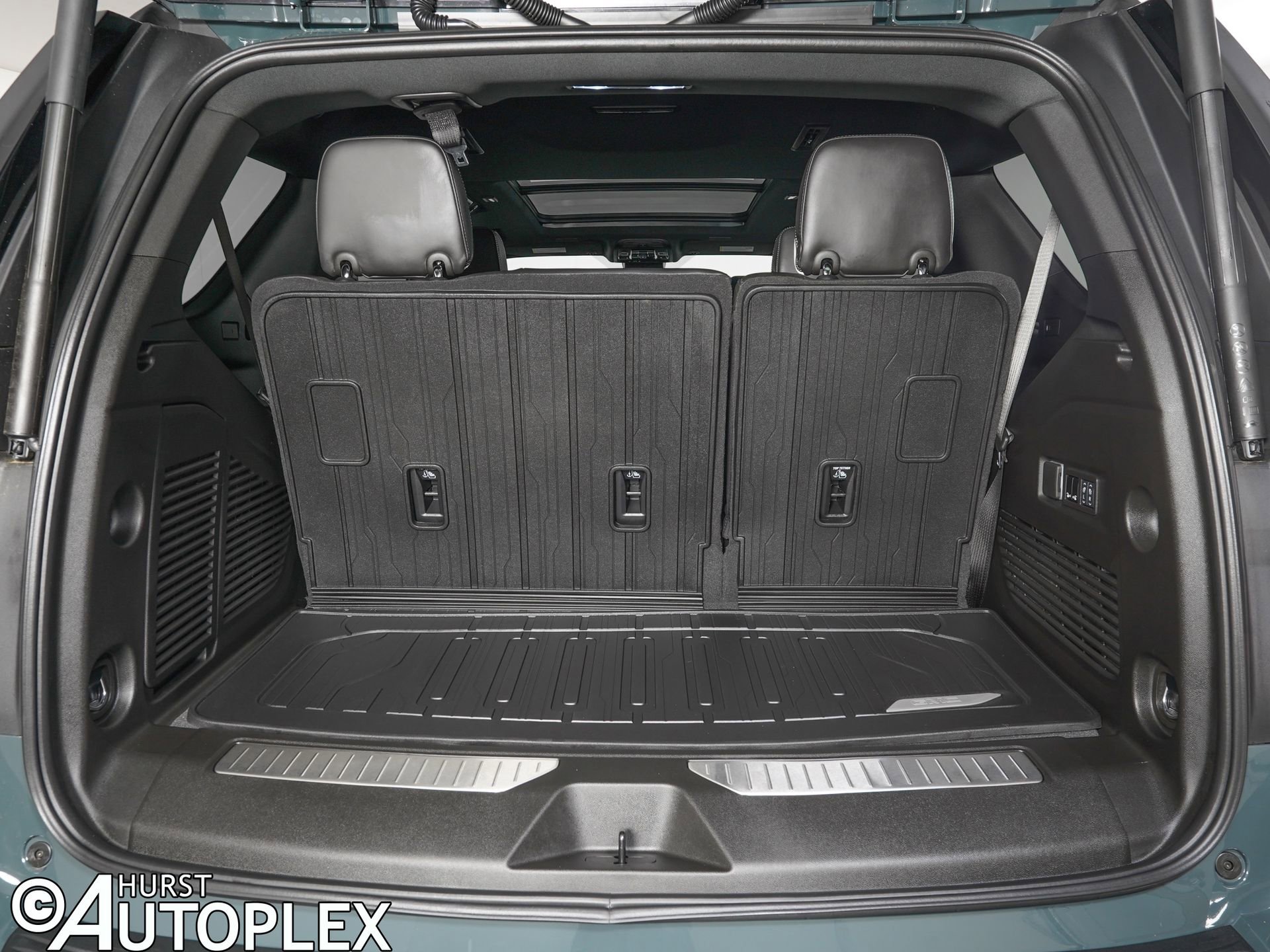 Used 2026 GMC Yukon AT4 Ultimate w/ LPO, Floor Liner Package AWD/4WD image 12