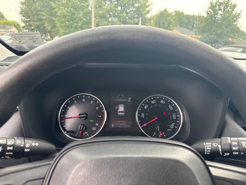 Used 2021 Toyota RAV4 XLE AWD/4WD image 40