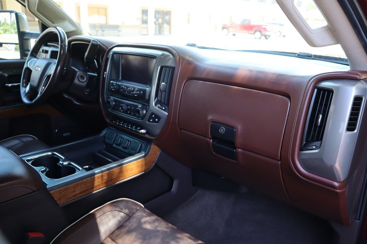 Used 2016 Chevrolet Silverado 2500 High Country w/ Duramax Plus Package AWD/4WD image 17