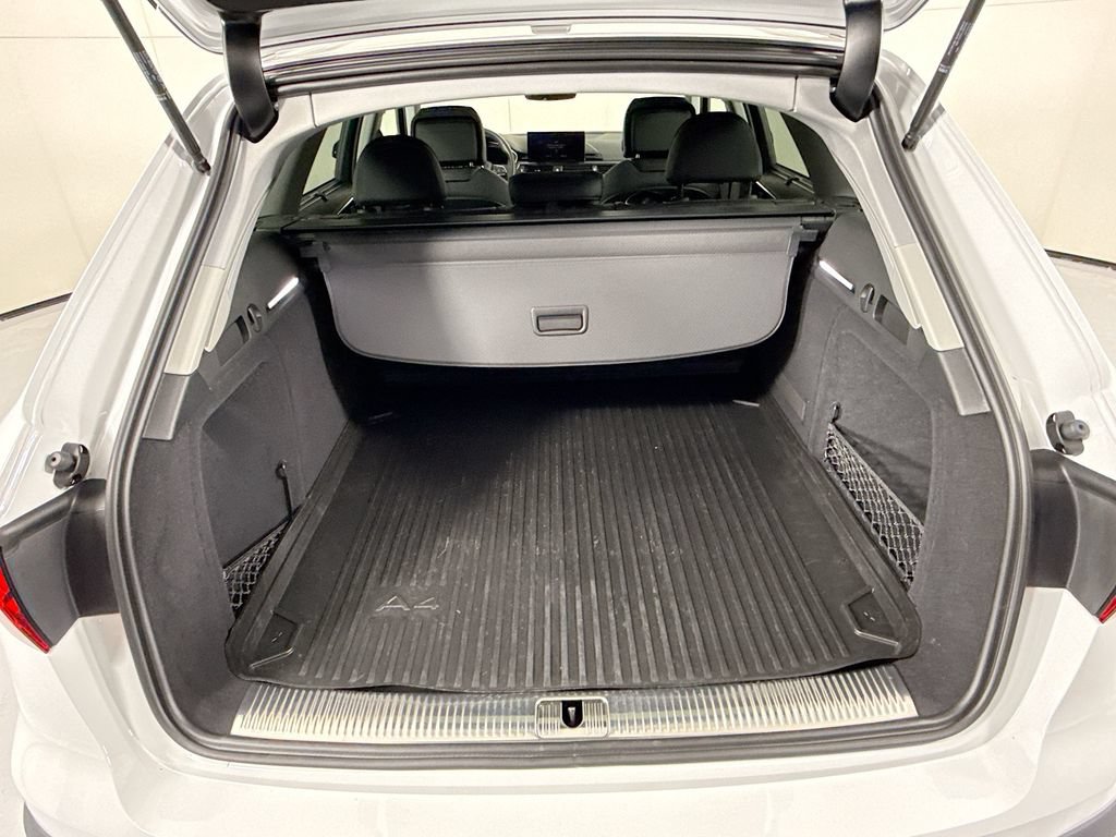 Used 2023 Audi A4 2.0T allroad Prestige w/ Prestige Package AWD/4WD image 28