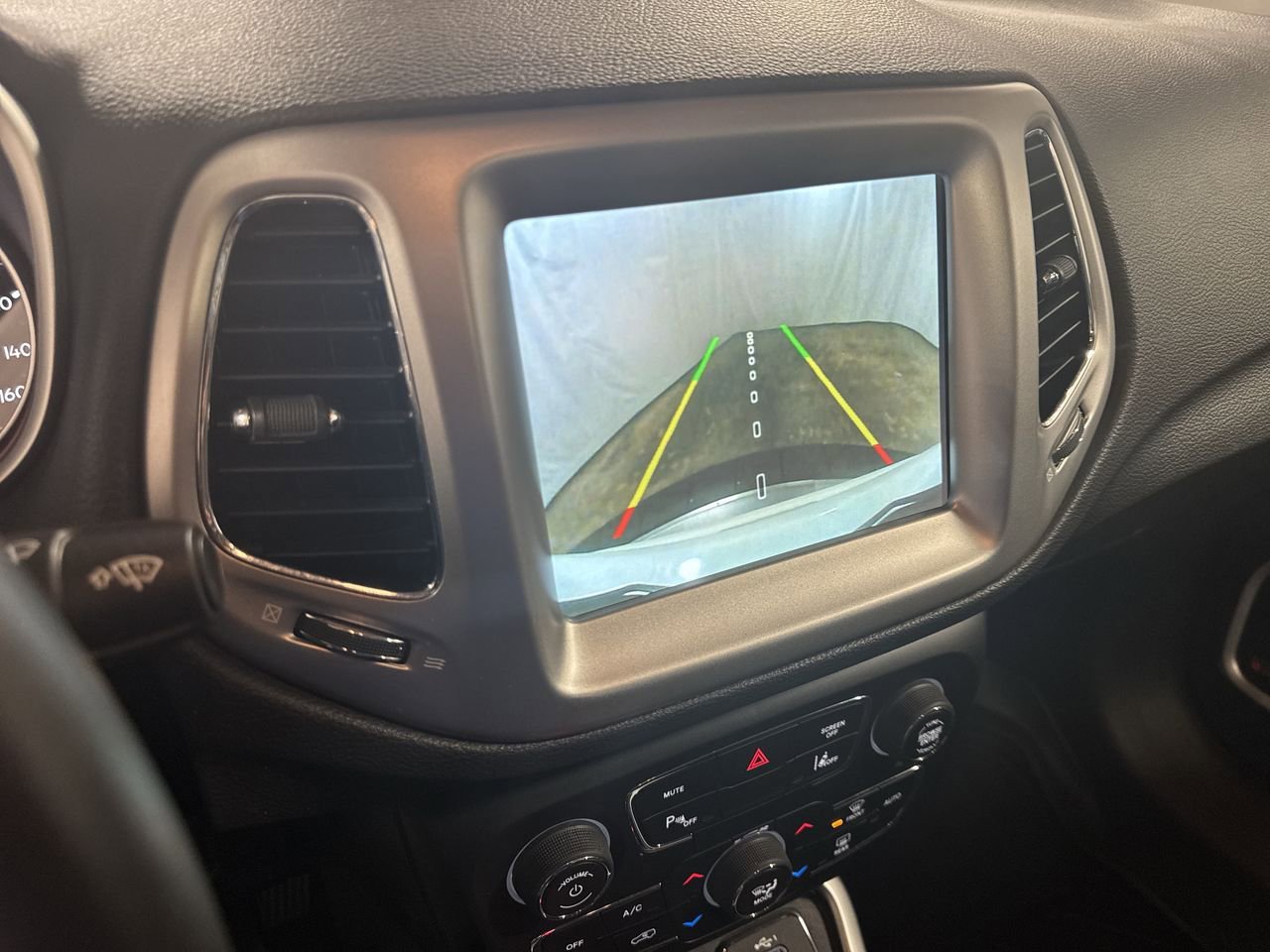 Used 2019 Jeep Compass High Altitude image 25