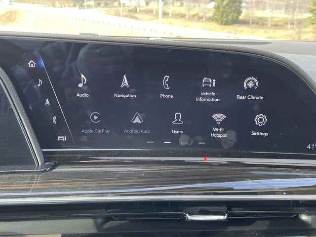 Used 2023 Cadillac Escalade Premium Luxury image 24