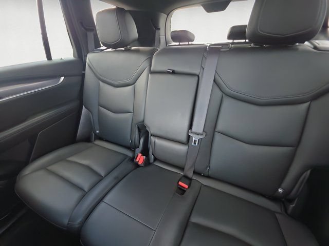Certified 2025 Cadillac XT6 Luxury FWD image 13