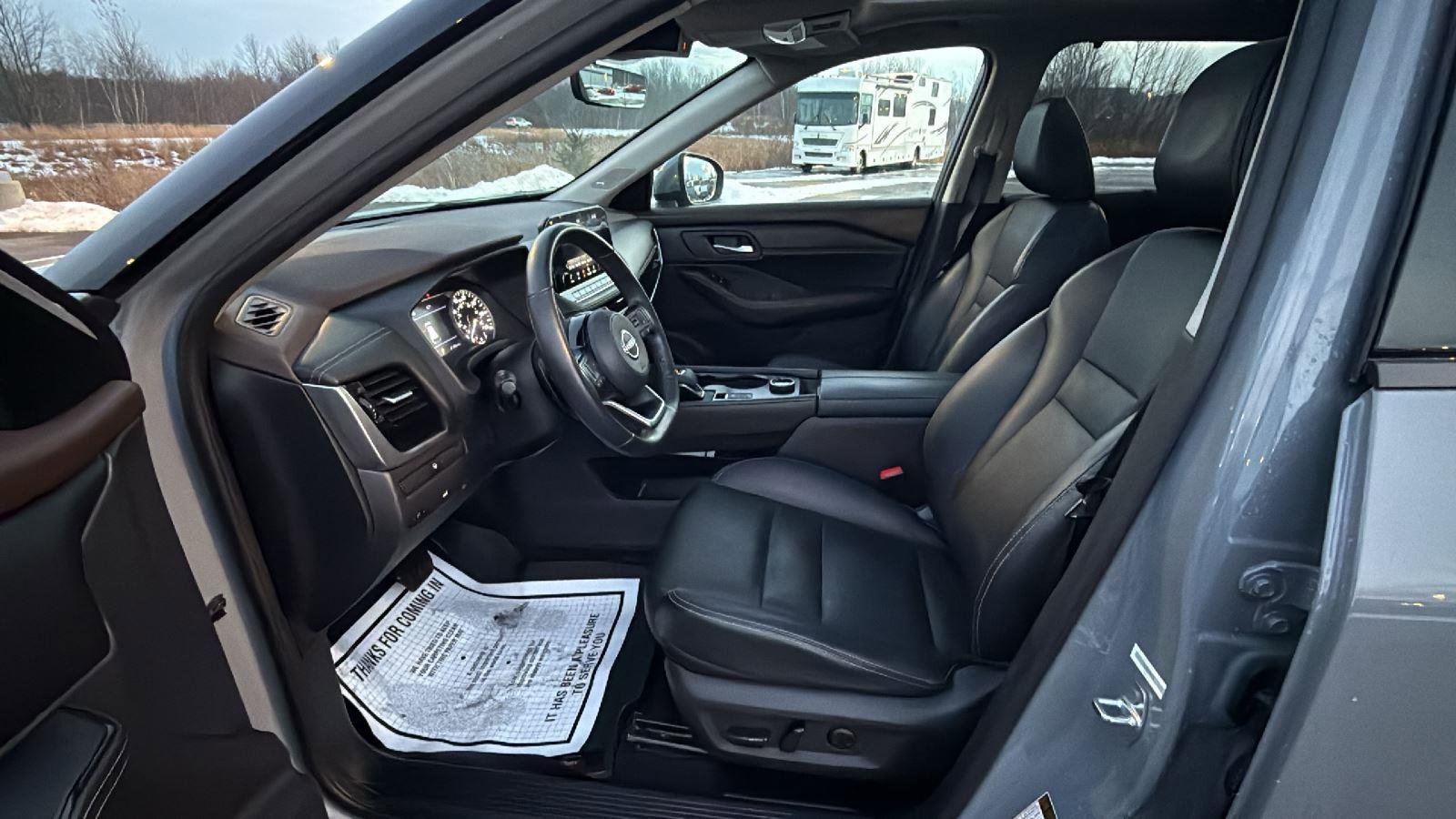 Used 2022 Nissan Rogue SL w/ SL Premium Package image 25