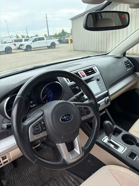 Used 2015 Subaru Outback 2.5i Premium AWD/4WD image 9