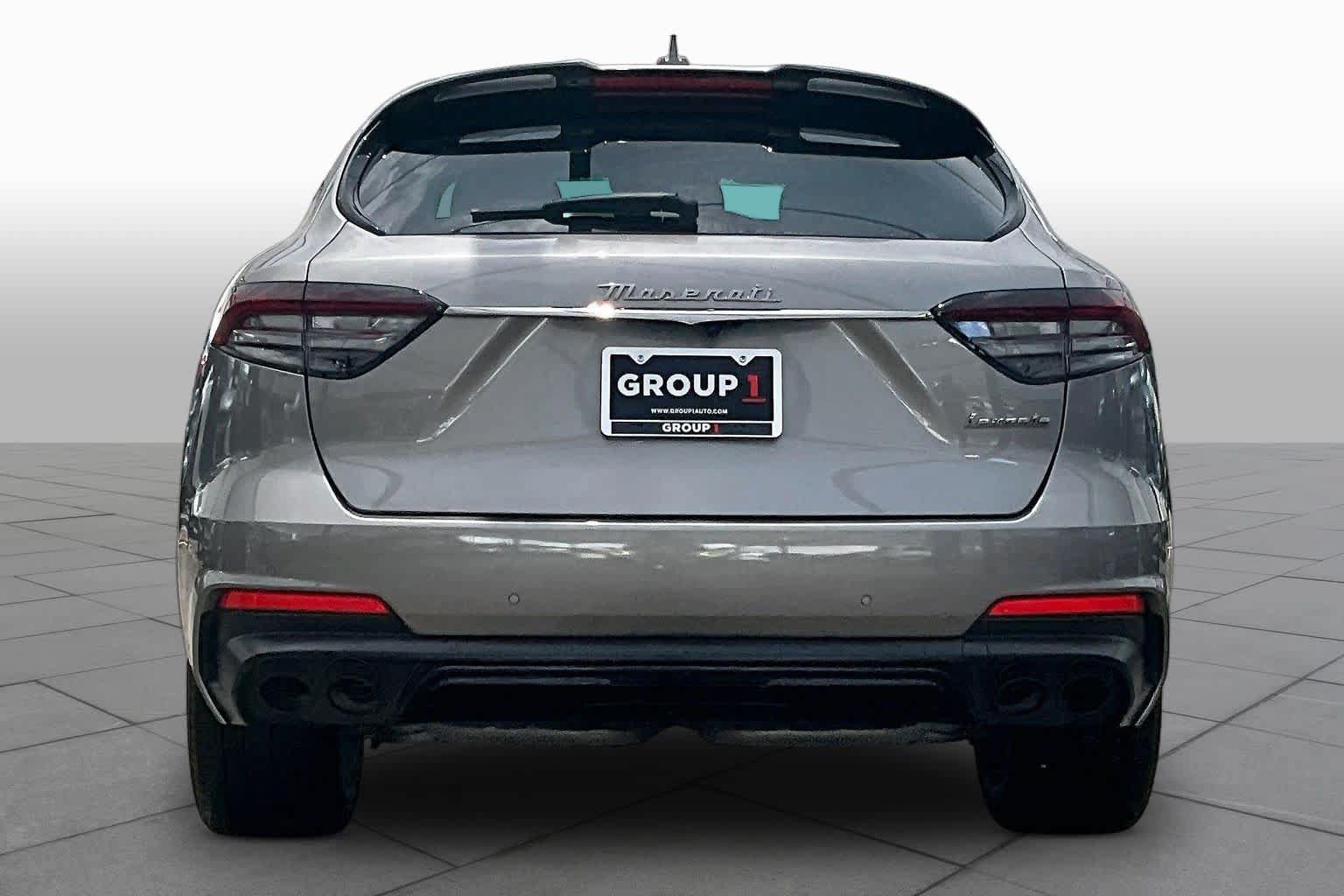 Used 2022 Maserati Levante Modena AWD/4WD image 5