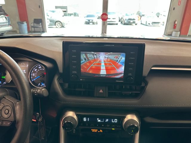 Certified 2021 Toyota RAV4 LE AWD/4WD image 22