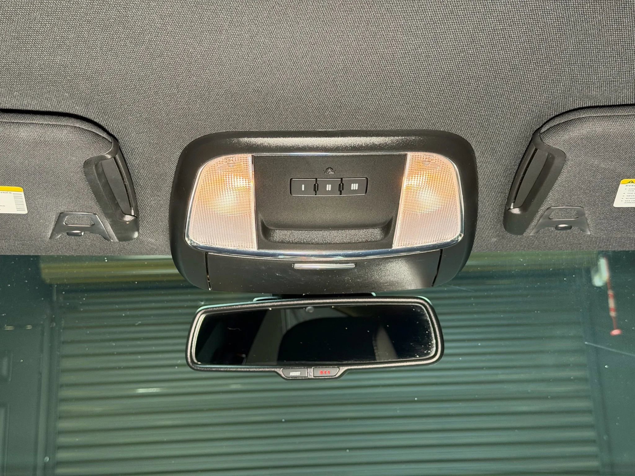 Used 2016 Dodge Charger R/T w/ Navigation & Travel Group image 29