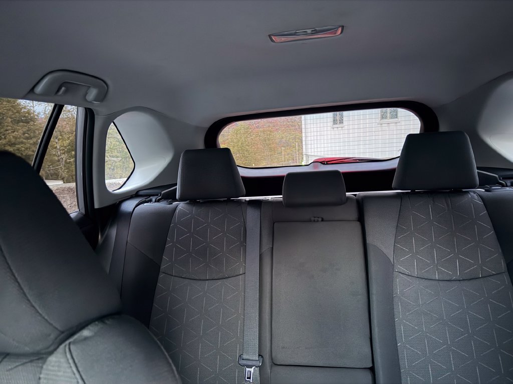 Used 2020 Toyota RAV4 XLE w/ All Weather Liner Package AWD/4WD image 19