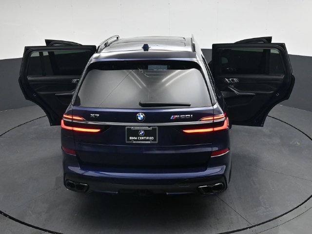 Certified 2025 BMW X7 M60i AWD/4WD image 43