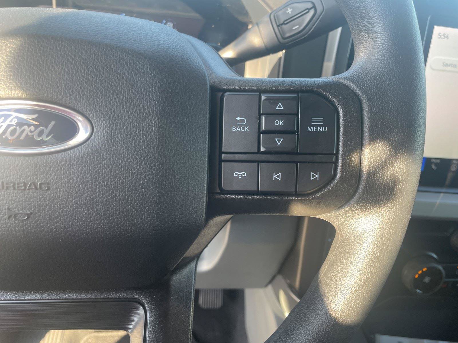 New 2026 Ford F250 XLT w/ XLT Premium Package AWD/4WD image 17
