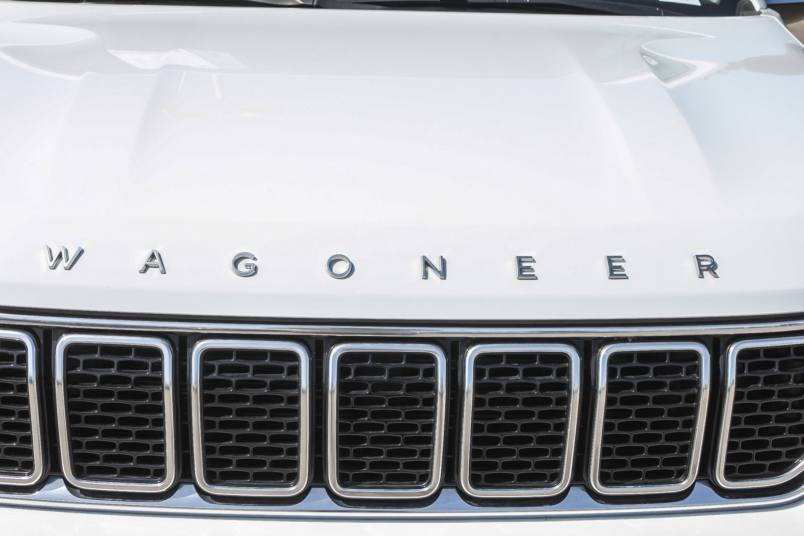 Used 2023 Jeep Wagoneer L Series III w/ Premium Group I image 6