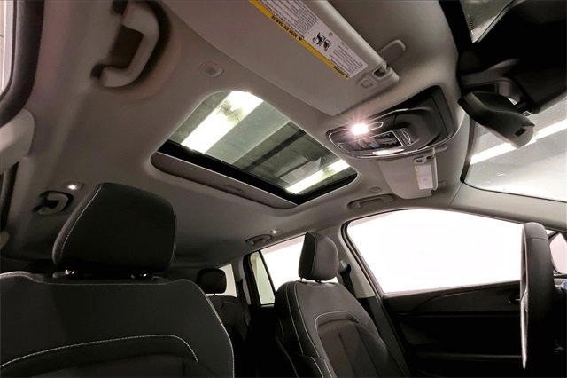 Used 2023 Jeep Grand Cherokee Laredo image 16