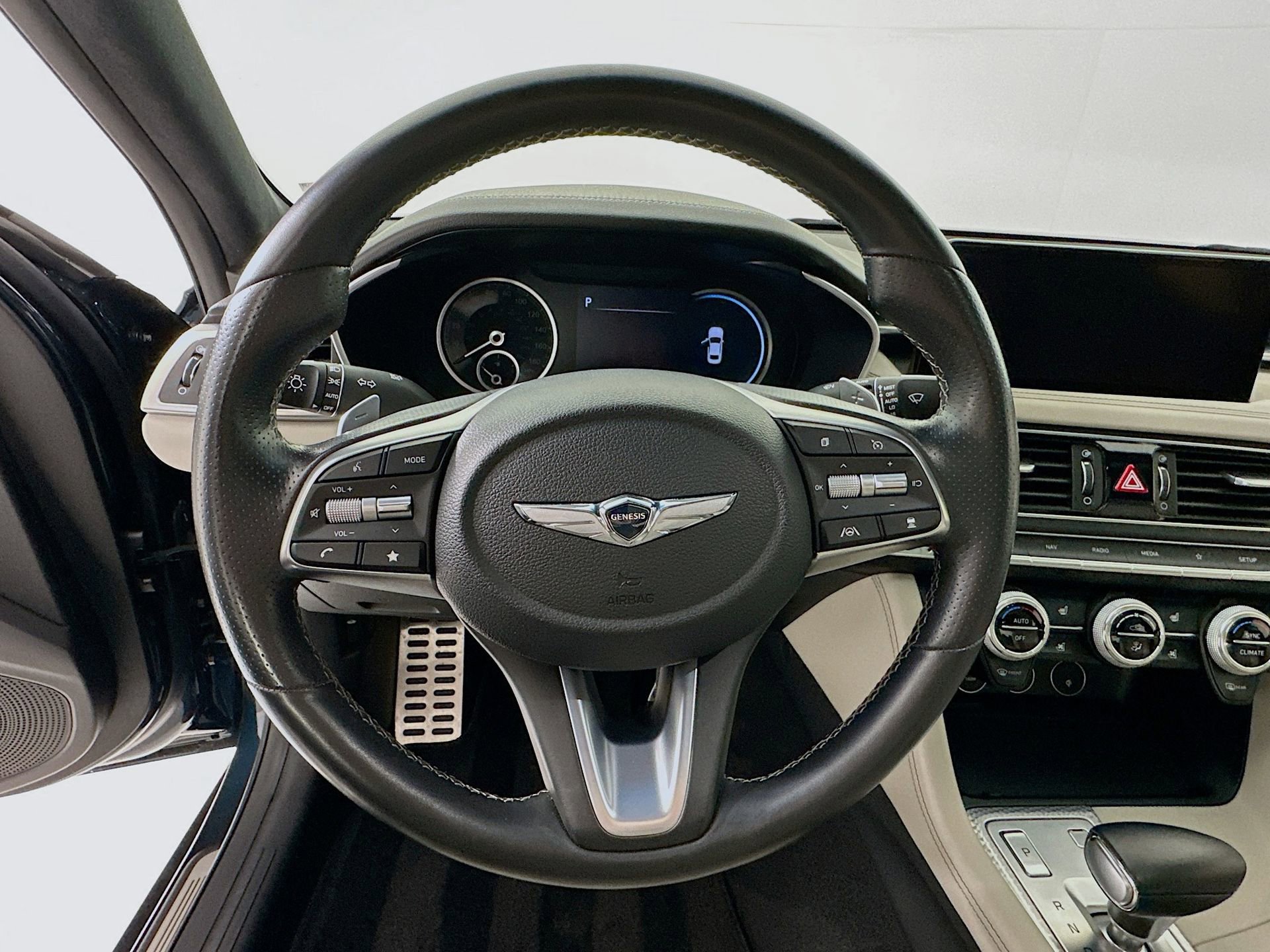 Used 2022 Genesis G70 3.3T w/ Sport Prestige Package image 12