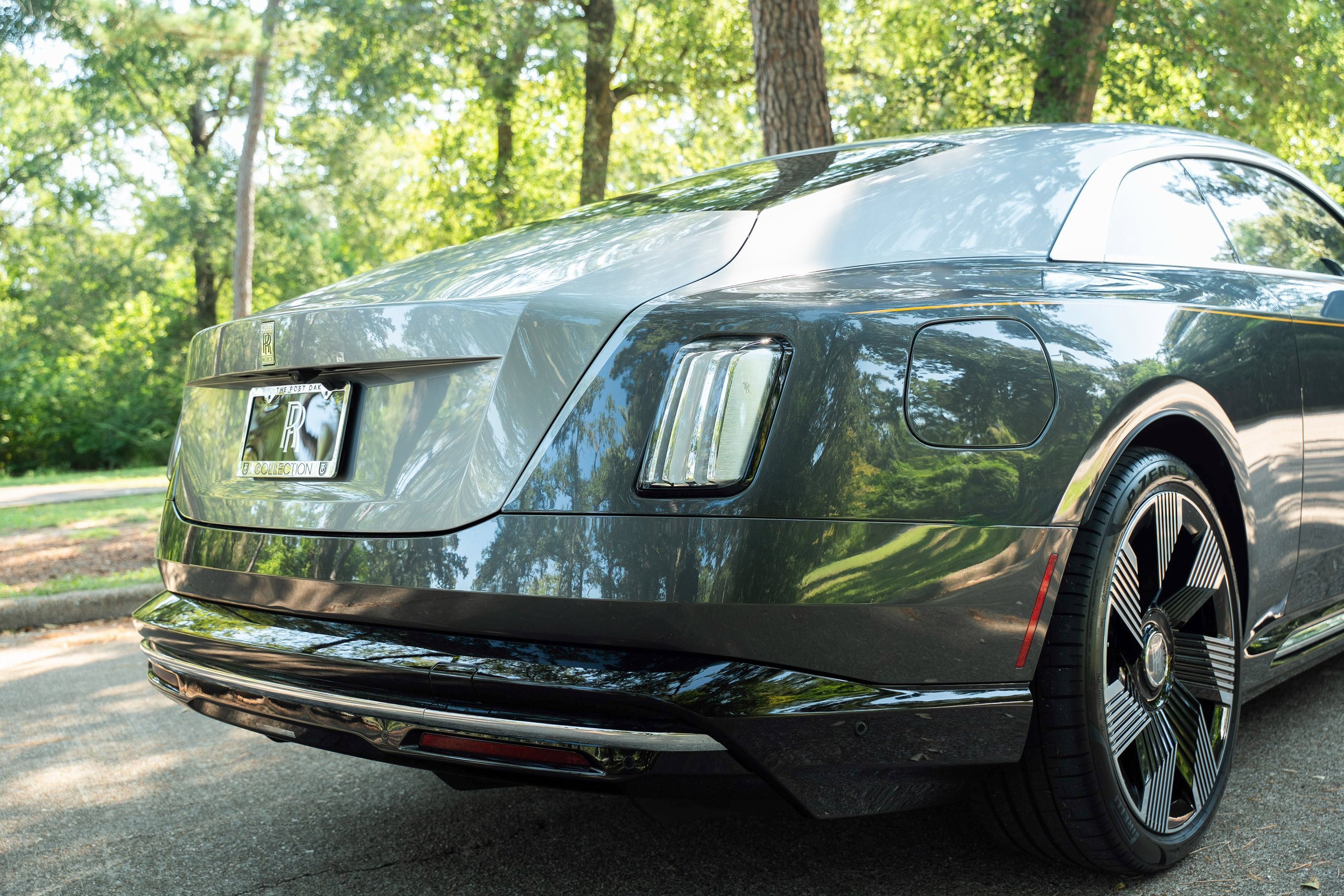 Used 2025 Rolls-Royce Spectre w/ Spectre Launch Package image 44