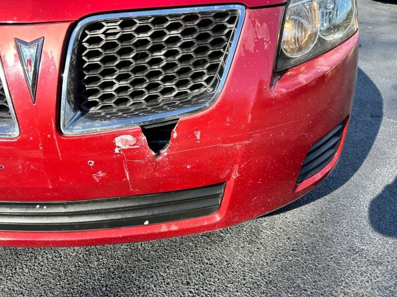 Used 2010 Pontiac Vibe w/ Preferred Package image 11