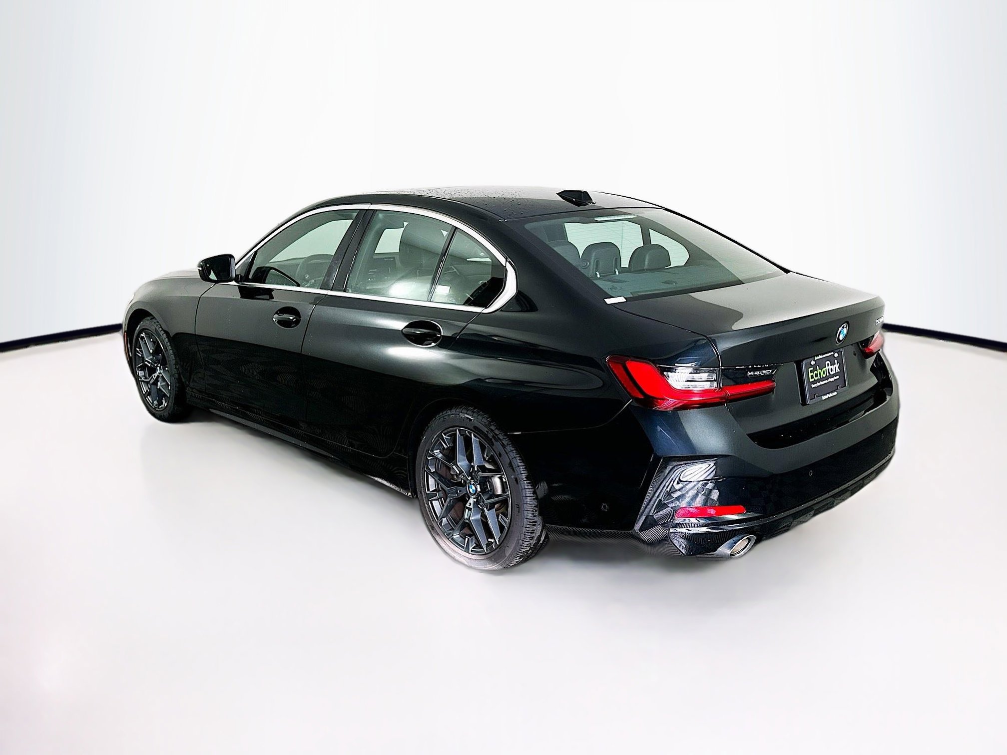 Used 2025 BMW 330i Sedan w/ Convenience Package image 5