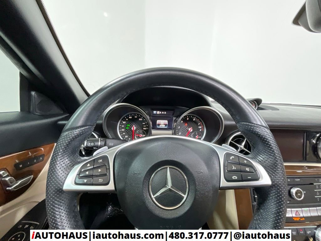 Used 2019 Mercedes-Benz SLC 300 w/ Premium Package image 19
