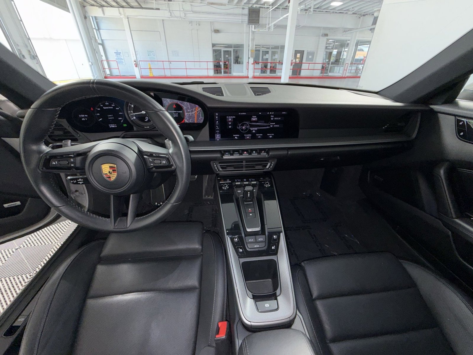 Used 2021 Porsche 911 Carrera RWD image 23