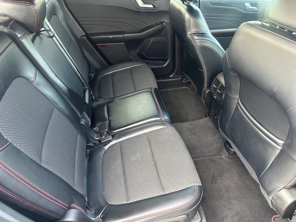 Used 2023 Ford Escape ST-Line w/ Tech Pack #1 AWD/4WD image 19