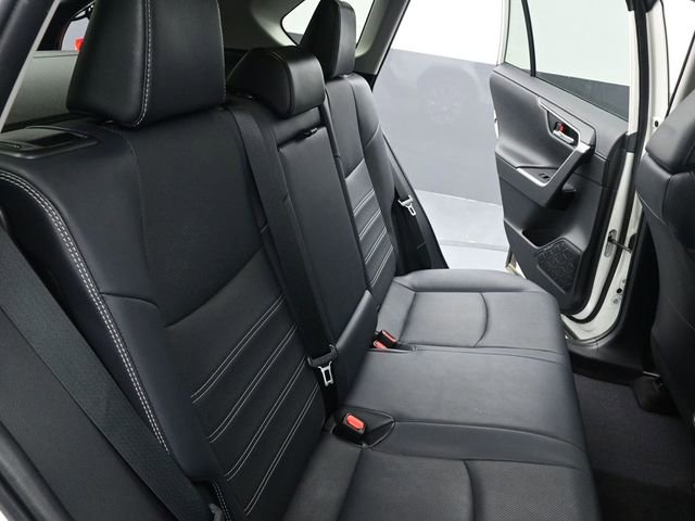 Used 2022 Toyota RAV4 Limited FWD image 25