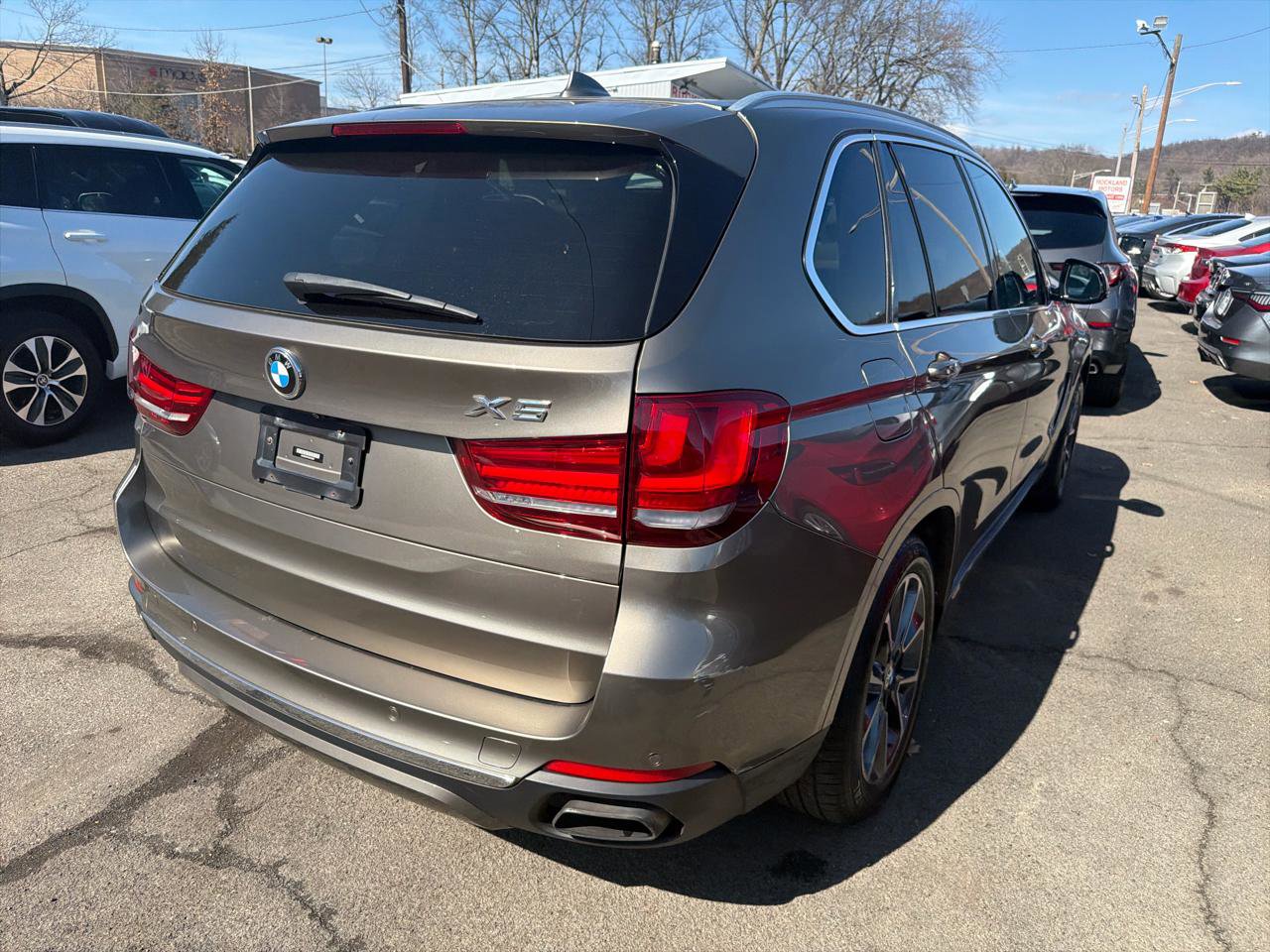 Used 2017 BMW X5 xDrive50i AWD/4WD image 6