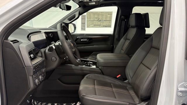 New 2026 Chevrolet Suburban High Country image 14