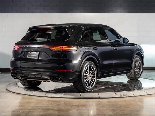 Certified 2020 Porsche Cayenne Coupe AWD/4WD image 9