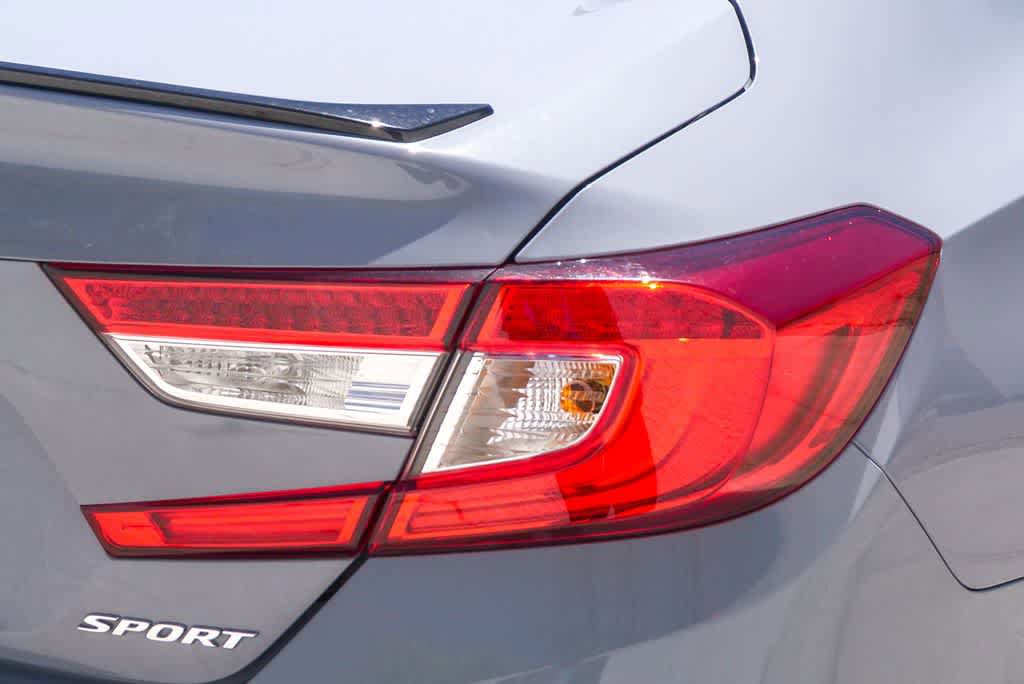 Used 2021 Honda Accord Sport image 10