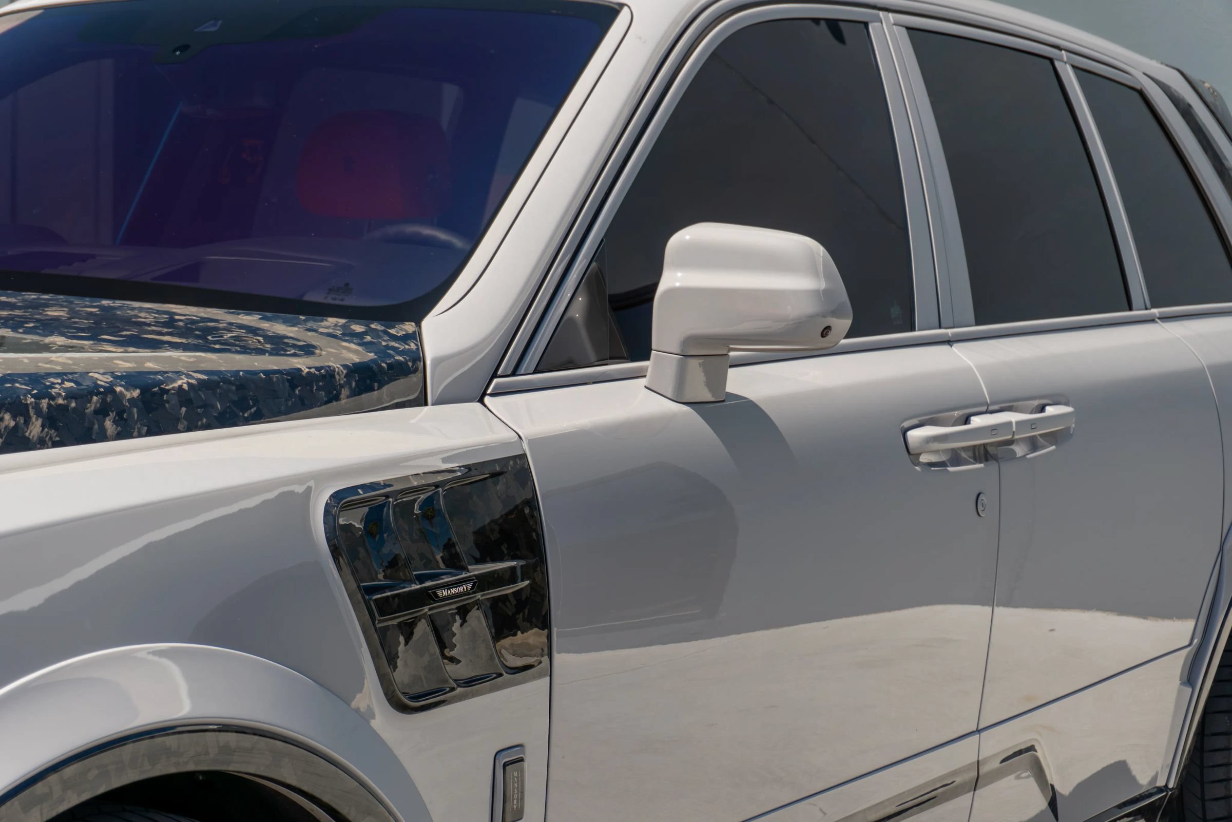 Used 2026 Rolls-Royce Cullinan AWD/4WD image 32