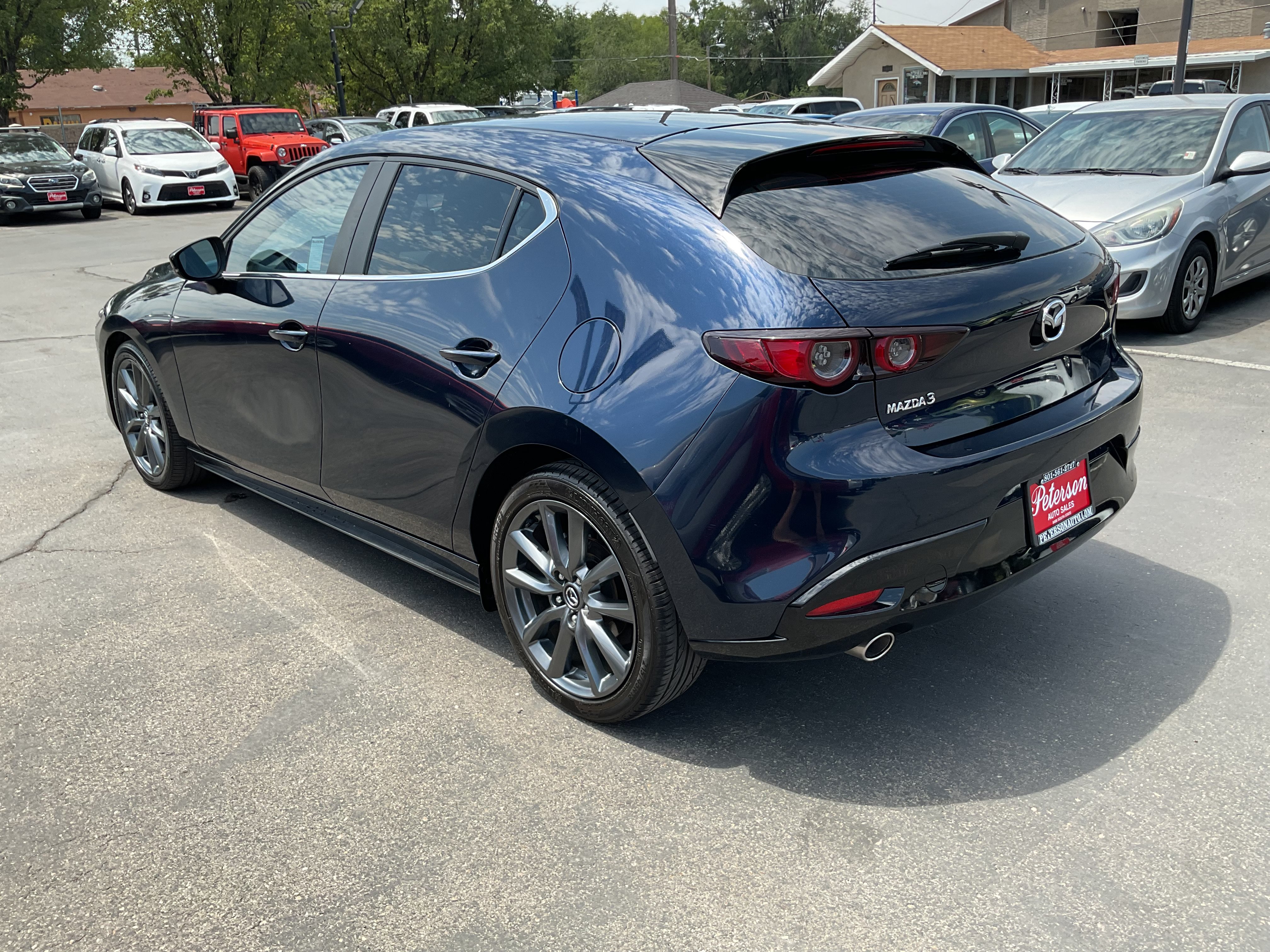 Used 2019 MAZDA MAZDA3 Hatchback FWD image 6