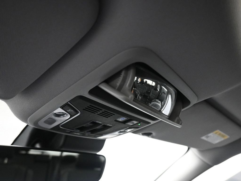 Used 2019 Honda Pilot Elite image 28