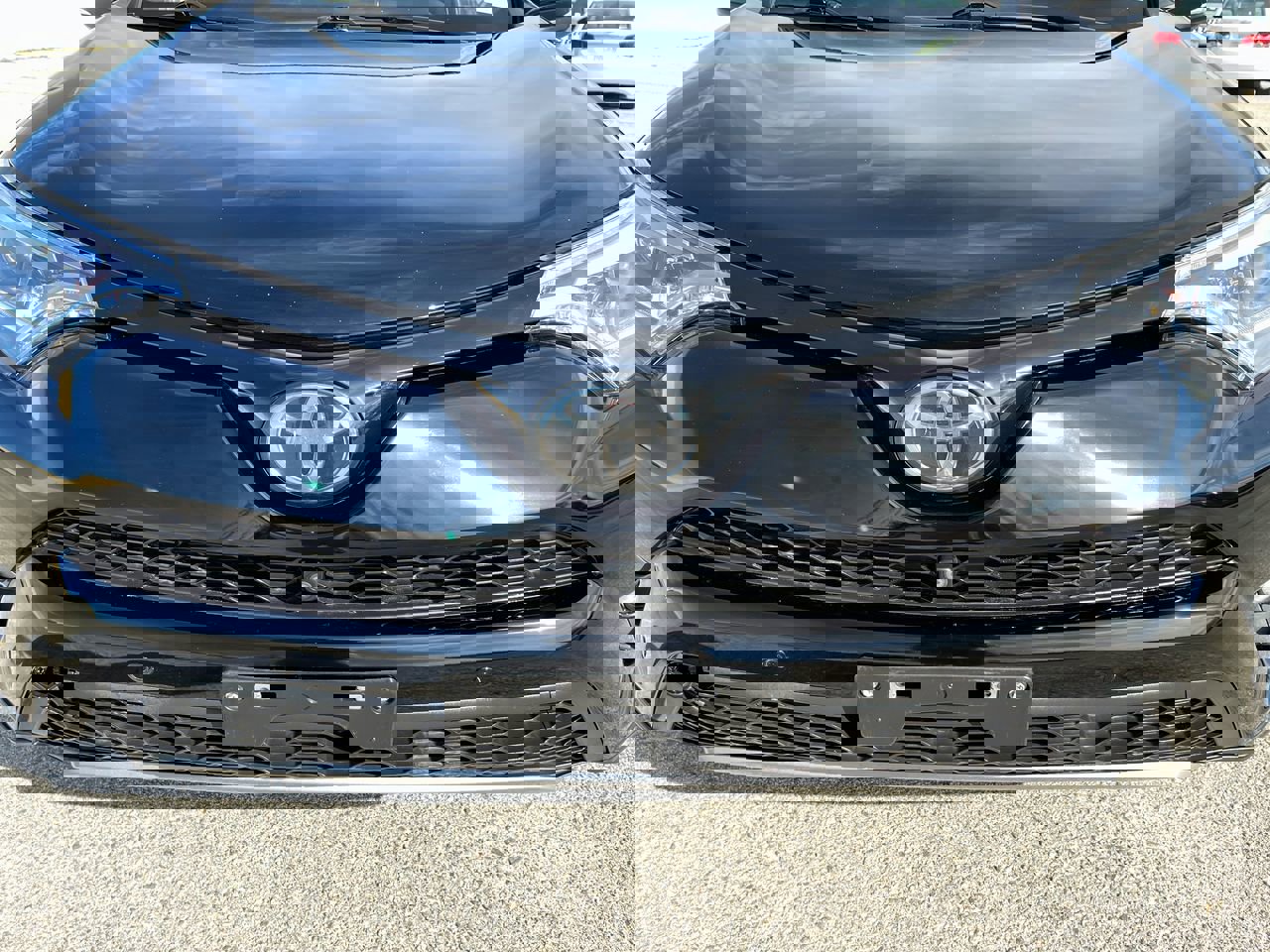 Used 2017 Toyota RAV4 SE image 9